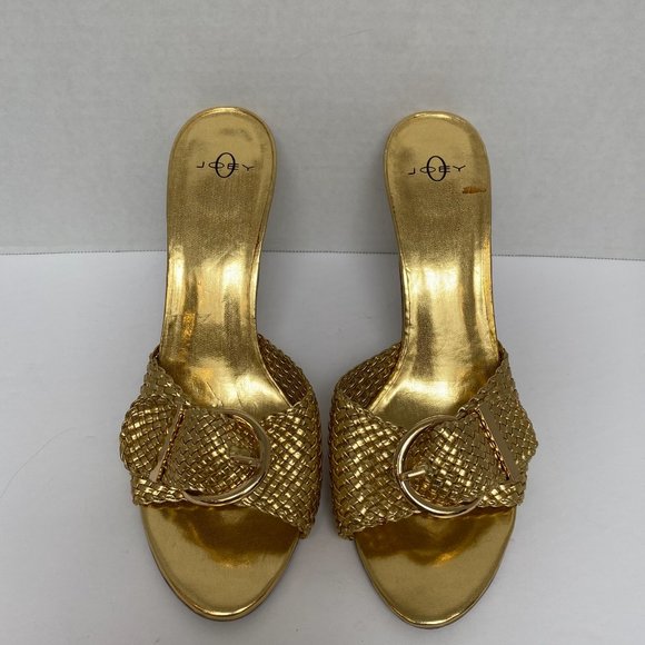 COPY - JOEY Gold Heels In Size 9M - Picture 4 of 4